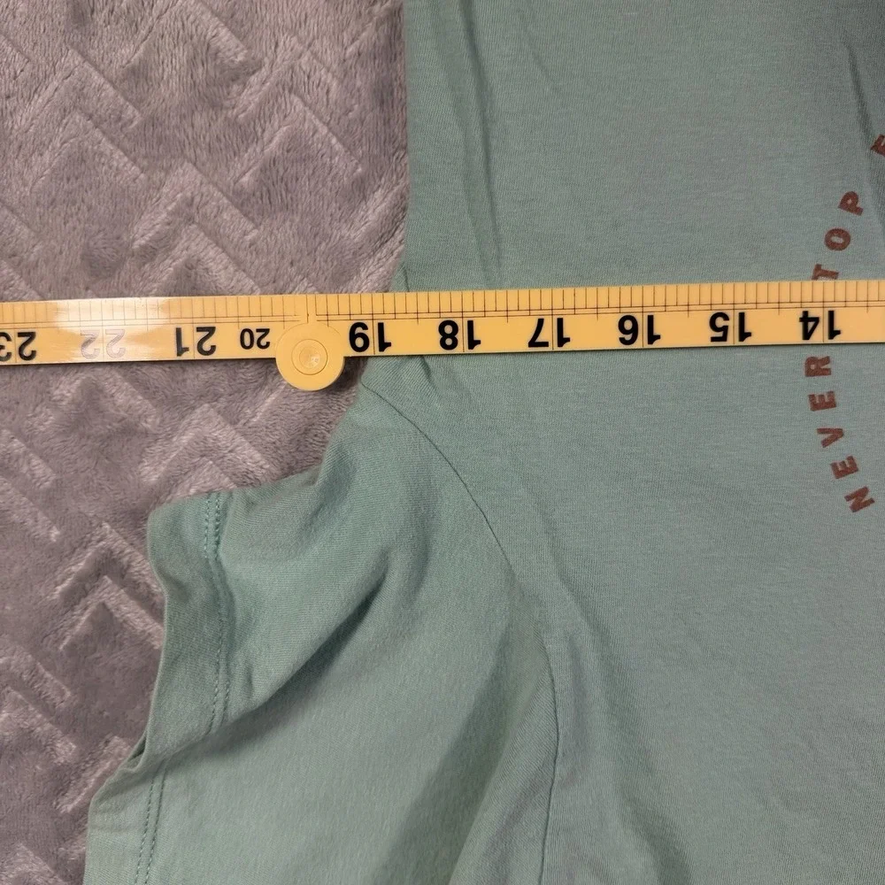 The North Face T Shirt Mens Small Logo Green Never Stop Exploring Tee ***READ